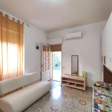 Apartament Punici *